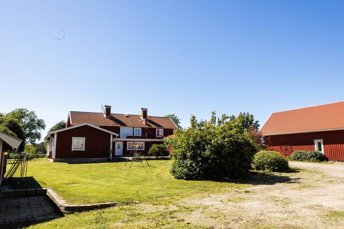 8 rum gård med jordbruk på Tjureda Södregård 2 Åby, Växjö kommun - bild 4