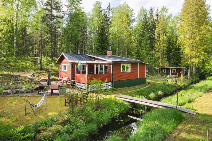 2 rum fritidshus på Sjötorpsvägen 107 Sjötorp, Gävle kommun - bild 1