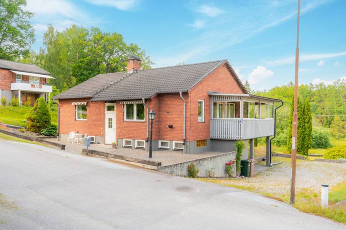 5 rum villa på Stenhagsvägen 6 Vrena, Nyköpings kommun - bild 1