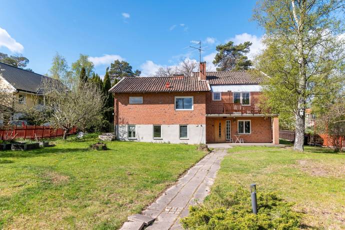 7 rum Villa på Lidvägen 13 Jakobsberg Järfälla kommun - bild 2