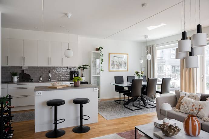 4 rum lägenhet på Neptungatan 8 Notudden/Öster Mälarstrand, Västerås kommun - bild 2