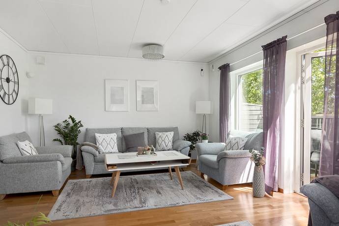 5 rum Lägenhet på VÄSTFJORDSGATAN 17 Kistahöjden Stockholms kommun - bild 5