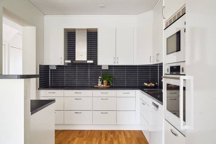 5 rum radhus på Utvägen 8 Vimpeltorpet, Kalmar kommun - bild 2