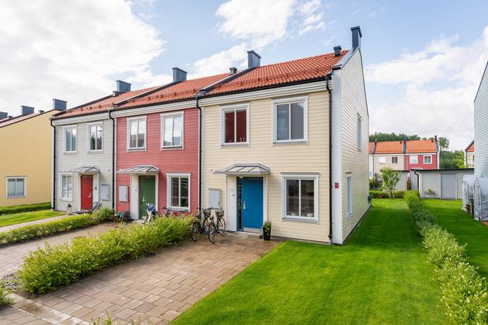 4 rum radhus på Guldbaggevägen 32 Odlaren, Eskilstuna kommun - bild 1