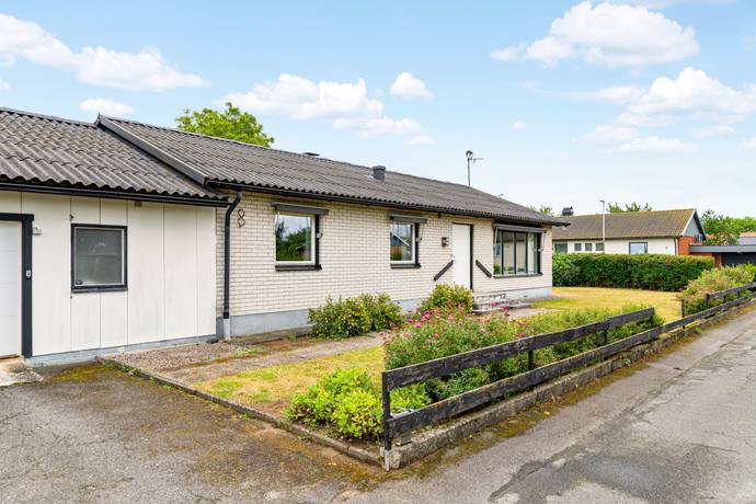 5 rum villa på Karl Johans väg 8 Viby, Kristianstads kommun - bild 1