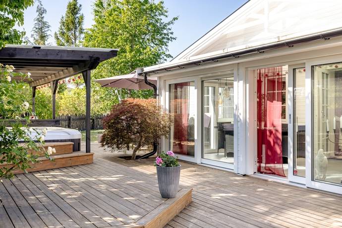 4 rum kedjehus på Lingonstigen 8 Salem, Salems kommun - bild 2