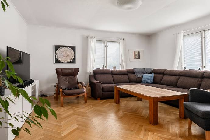 10 rum Villa på Brogatan 22B Centralt Värnamo kommun - bild 9