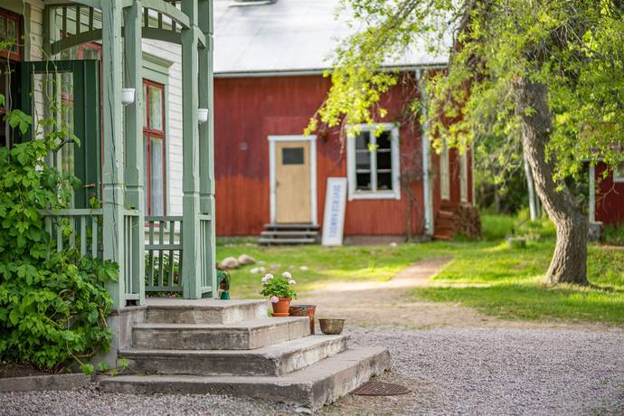 9 rum villa på Garverivägen 3 och 5B Tärnsjö, Heby kommun - bild 2