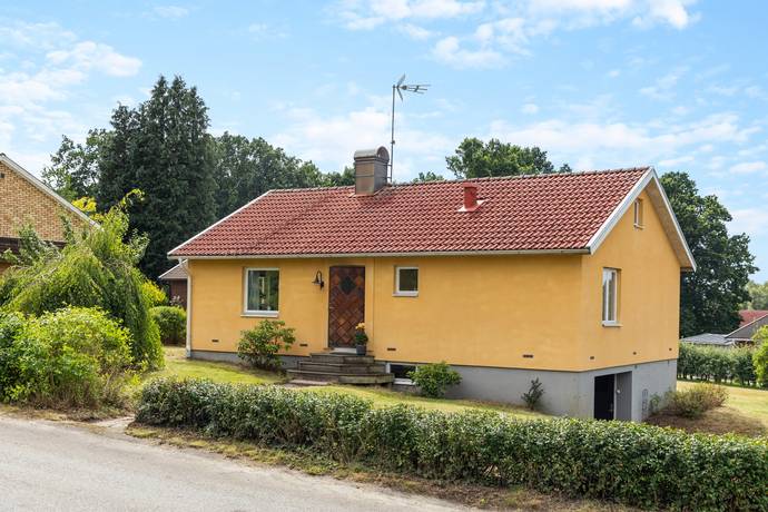 3 rum villa på Ängsvägen 2 Kungsäter, Varbergs kommun - bild 1