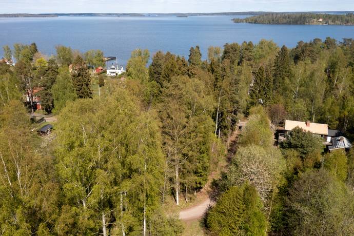 Tomt på Axviksvägen 8 Enhörna Södertälje kommun - bild 2