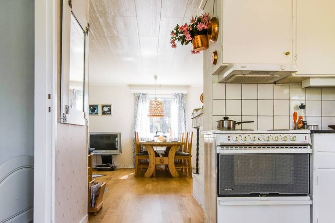 2 rum fritidshus på Kirunavägen 137 Huhtanen, Pajala kommun - bild 5