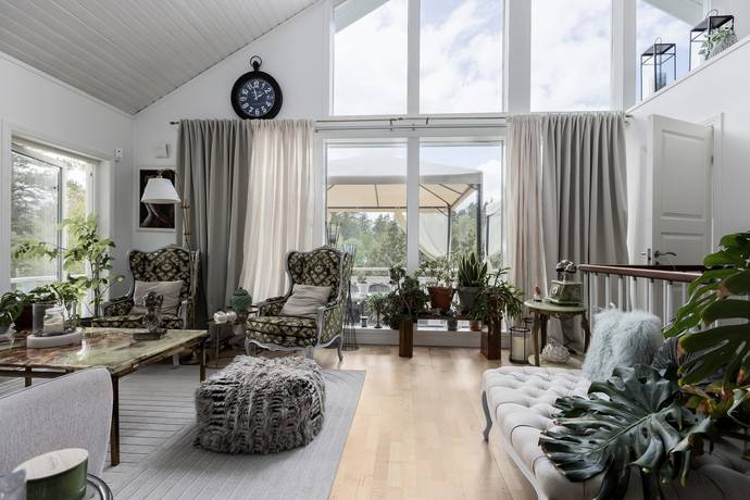 6 rum villa på Situna ängsväg 14 Ösmo, Nynäshamns kommun - bild 1