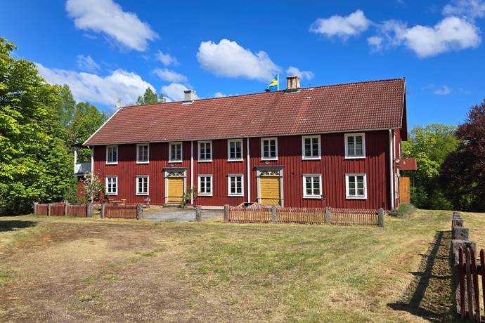 15 rum vinterbonat fritidshus på Vesljungavägen 7 Visseltofta, Osby kommun - bild 1