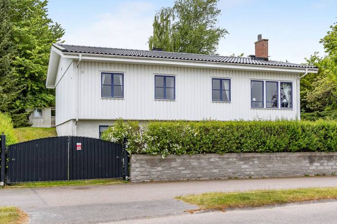 6 rum villa på Strandpromenaden 14 Båstad, Båstads kommun - bild 1