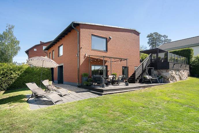 7 rum villa på Klippvägen 2 Landsnora, Sollentuna kommun - bild 2