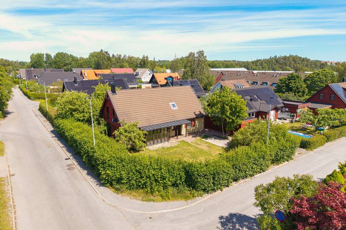 5 rum villa på Rågvägen 1 Rotebro, Sollentuna kommun - bild 1
