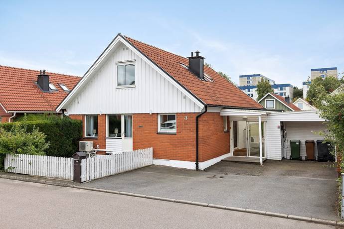 Humlegången 3, Komarken, Kungälvs kommun