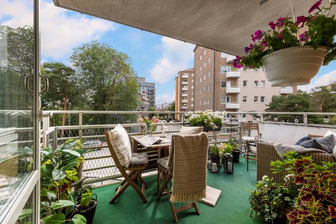 4 rum lägenhet på Skulptörvägen 18, 2 tr Johanneshov, Stockholms kommun - bild 1
