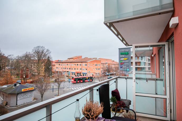 3 rum lägenhet på Älvsjö torg 19 Älvsjö, Stockholms kommun - bild 4