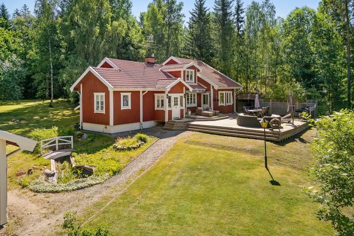 6 rum villa på Lönnviksvägen 72 Ekerö Rasta, Ekerö kommun - bild 1