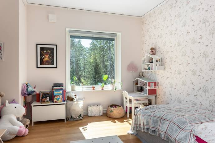 8 rum Villa på Västerskärsringen 41B Svinninge Österåkers kommun - bild 35