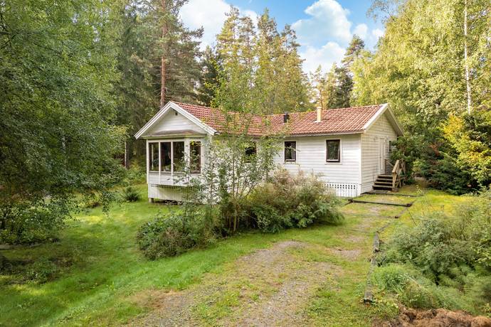 4 rum villa på Uvbergsvägen 8 Riala-Sättra, Norrtälje kommun - bild 1