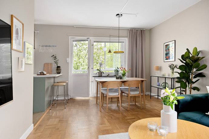 2 rum lägenhet på Åsvägen 9 Råsunda, Solna kommun - bild 2