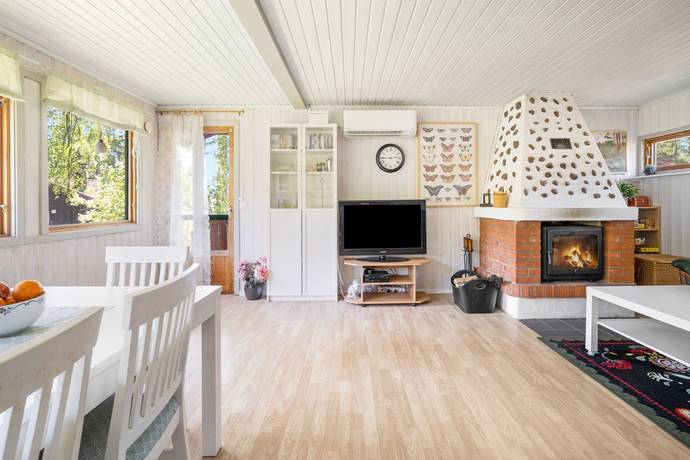 4 rum vinterbonat fritidshus på Ridvägen 4 Bergshamra - Enviken, Norrtälje kommun - bild 5
