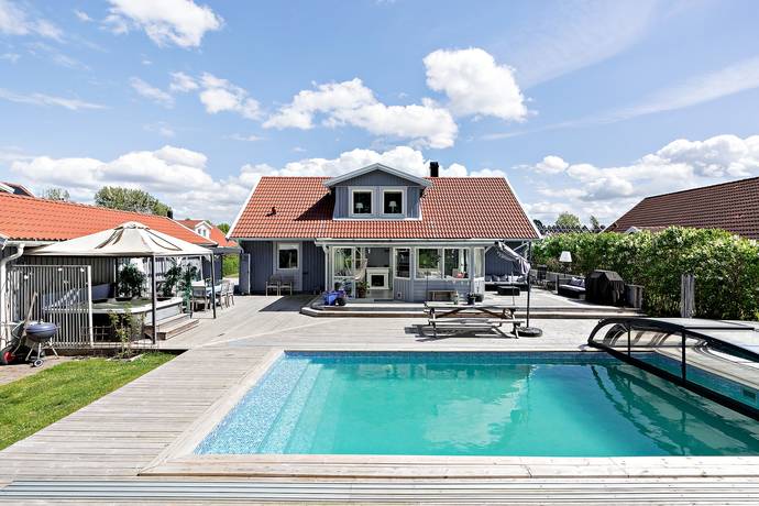 Vadarvägen 8, Bro Råby, Upplands-Bro kommun