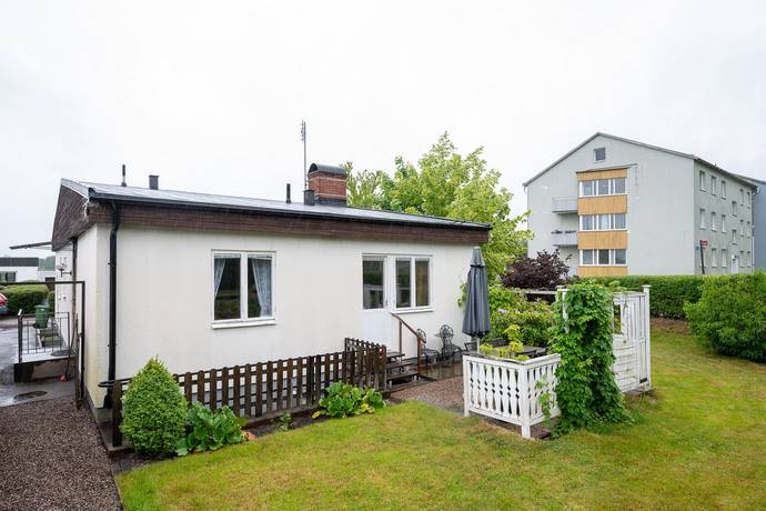 6 rum villa på Vinkelgatan 1 Malmköping, Flens kommun - bild 5