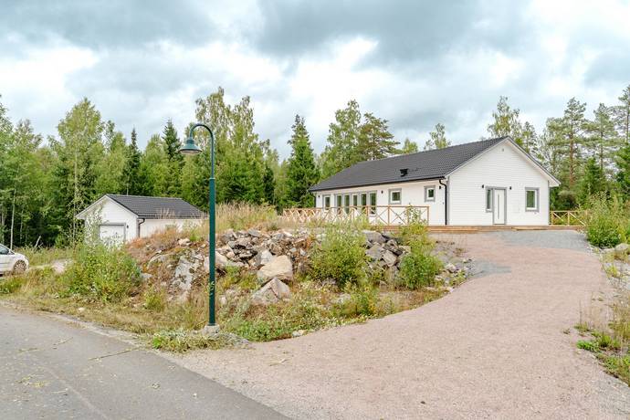 Trastens väg 15, Burvik Golfresort, Uppsala kommun