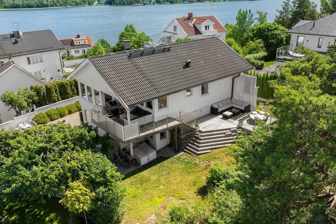 7 rum villa på Ringvägen 16B Edsviken, Sollentuna kommun - bild 2