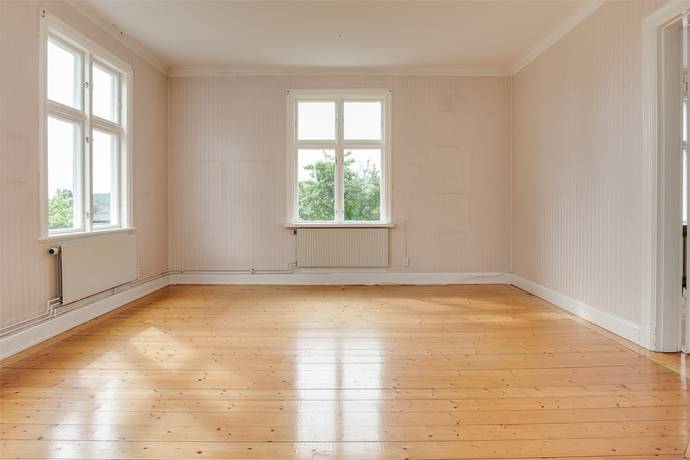 11 rum Villa på Klastorpsgatan 5A+B Kopparberg Ljusnarsbergs kommun - bild 36