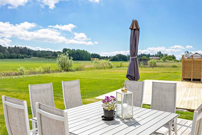 5 rum Kedjehus på Begoniaslingan 96 Bro - Rosenängarna Upplands-Bro kommun - bild 23