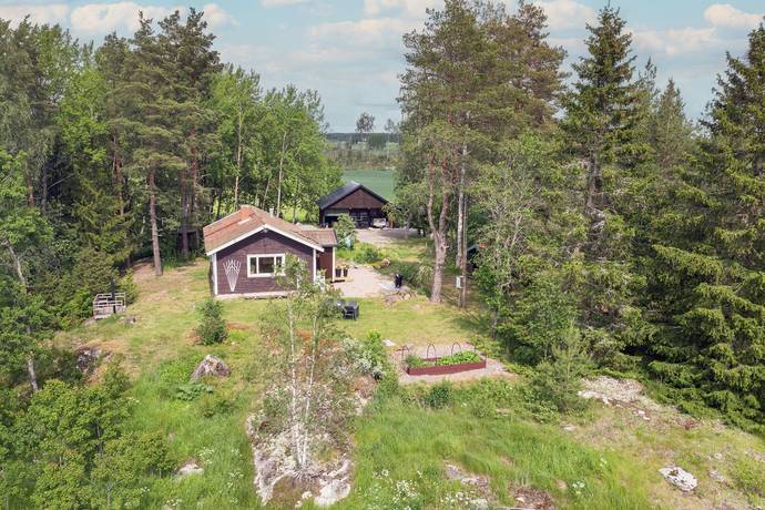 2 rum Vinterbonat fritidshus på Skälby 155 Saladamm Sala kommun - bild 24