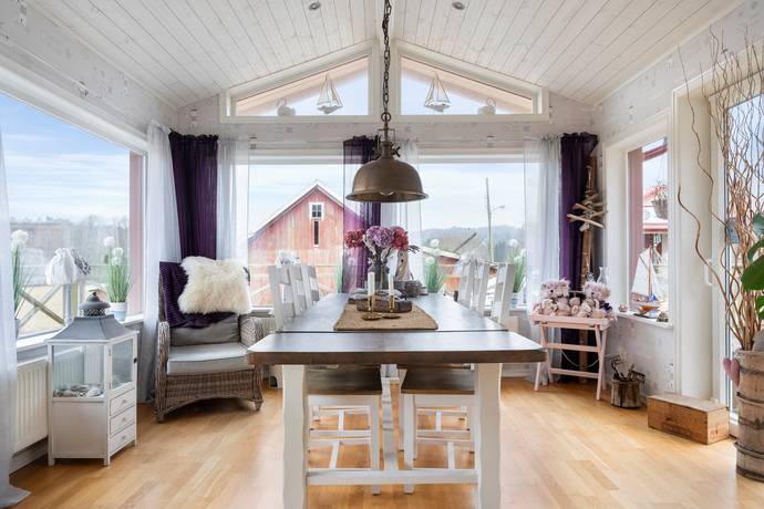 4 rum Gård utan jordbruk på Lekvall 241 Lilla Edet Lilla Edets kommun - bild 4