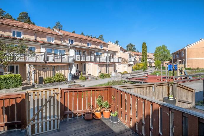 5 rum Radhus på Klangvägen 131 Skogås Huddinge kommun - bild 19