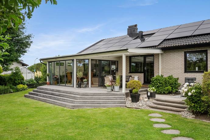 5 rum villa på Häggvägen 1 Trönninge, Halmstads kommun - bild 1