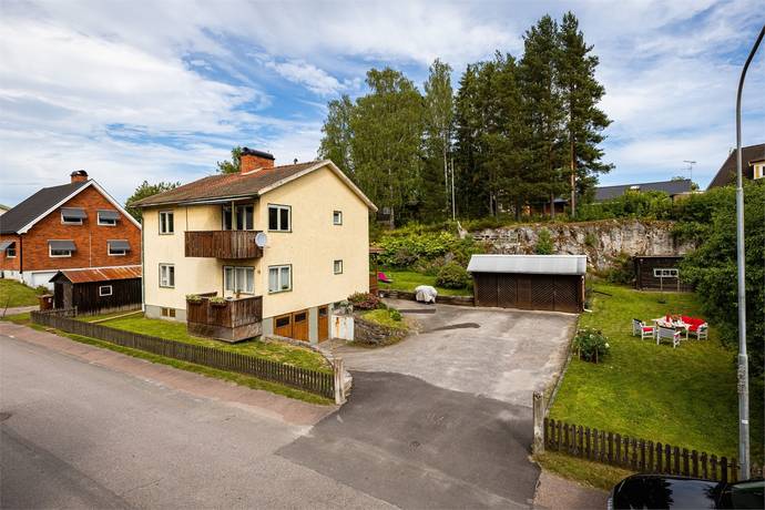 villa på Gästgivarevägen 16 Högåsen, Arvika kommun - bild 1