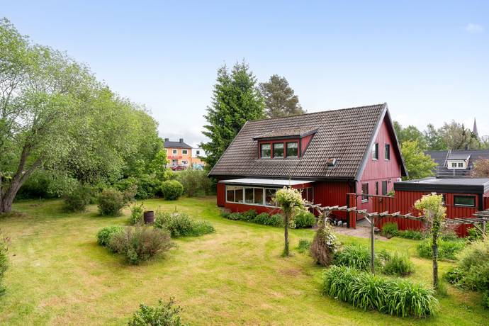 5 rum villa på Ådalsvägen 12 Hällestad, Finspångs kommun - bild 2