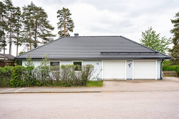 8 rum villa på Granströms väg 12 Uggelbo, Fagersta kommun - bild 1