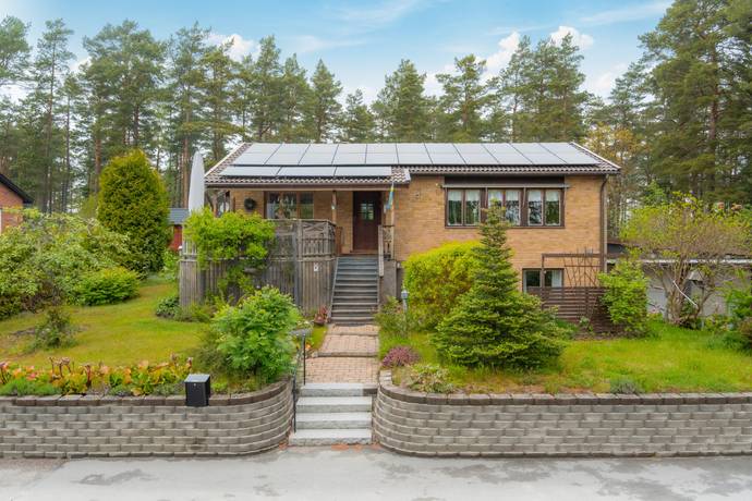 4 rum villa på Djungelvägen 31 Sunda, Oxelösunds kommun - bild 1