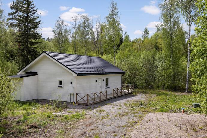 4 rum fritidshus på Ramsjö skogsväg 29 Järlåsa, Uppsala kommun - bild 1
