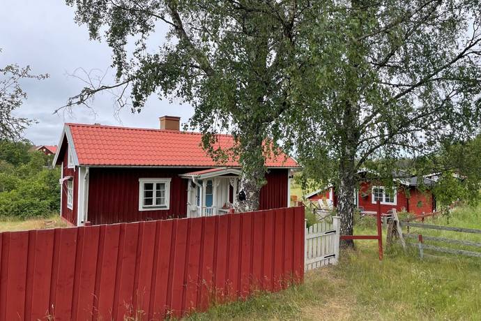 2 rum vinterbonat fritidshus på Hosum Hagen 4 Valdemarsvik, Valdemarsviks kommun - bild 1