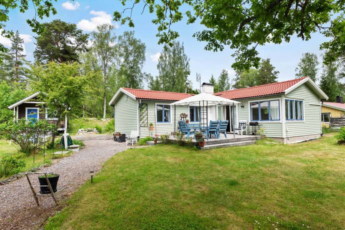 4 rum vinterbonat fritidshus på Västersjövägen 65 Norrtälje, Norrtälje kommun - bild 1