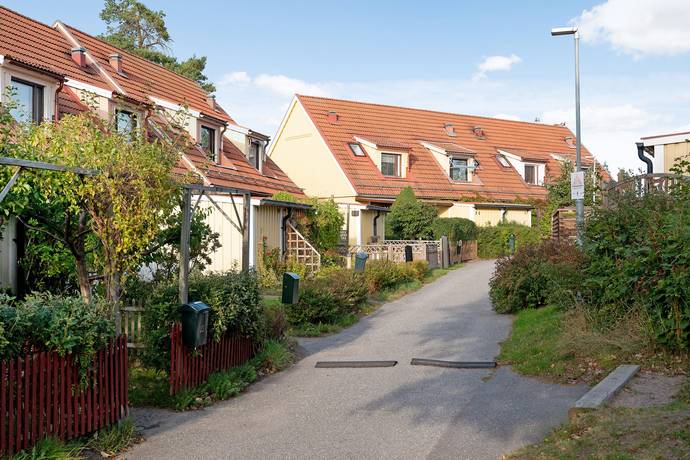 3 rum Radhus på Rapsodivägen 23 Skogås Huddinge kommun - bild 31