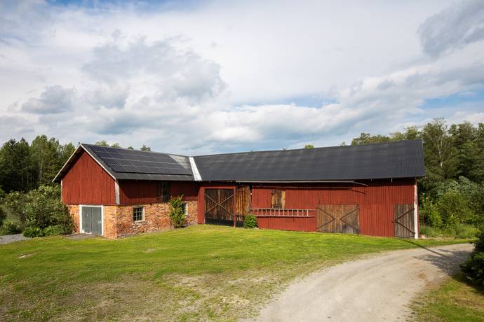 6 rum Gård med jordbruk på Bosjön 101 Lindesbergs kommun - bild 5