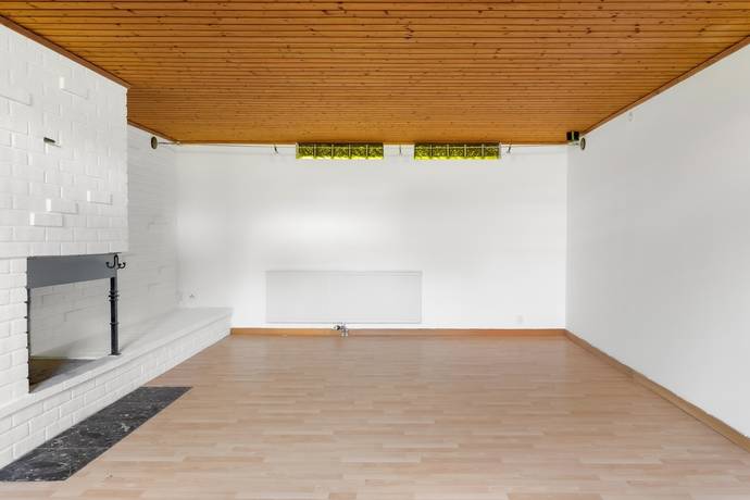 8 rum Villa på Falkstigen 10 Klöxhult Älmhults kommun - bild 49