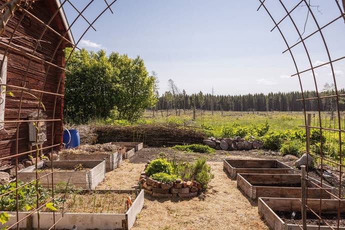 5 rum Vinterbonat fritidshus på Bennarby 116 (ÖSTHAMMAR BENNARBY 1:4 och ÖSTHAMMAR BENNARBY 1:7) Österbybruk Östhammars kommun - bild 34