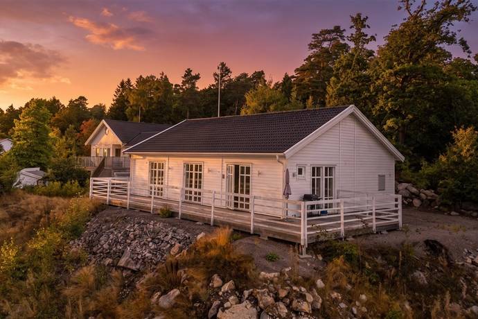 Resteröds Strand 102, Resteröd, Uddevalla kommun